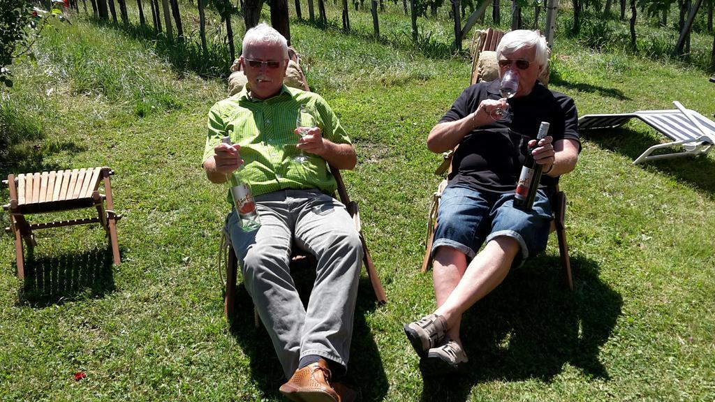 Апартаменты Winzerhof Familie Kloeckl Клёх Экстерьер фото