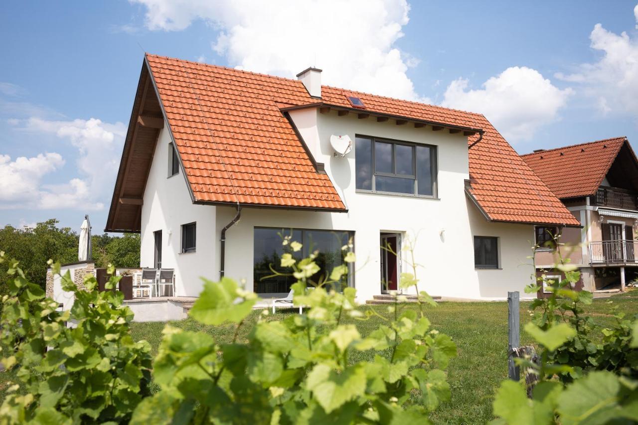 Апартаменты Winzerhof Familie Kloeckl Клёх Экстерьер фото